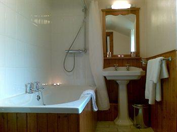 Kaim Park Hotel Bathgate Εξωτερικό φωτογραφία