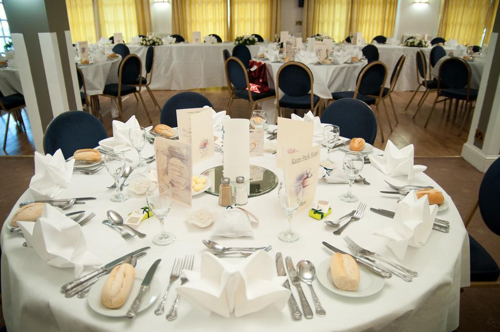 Kaim Park Hotel Bathgate Εξωτερικό φωτογραφία
